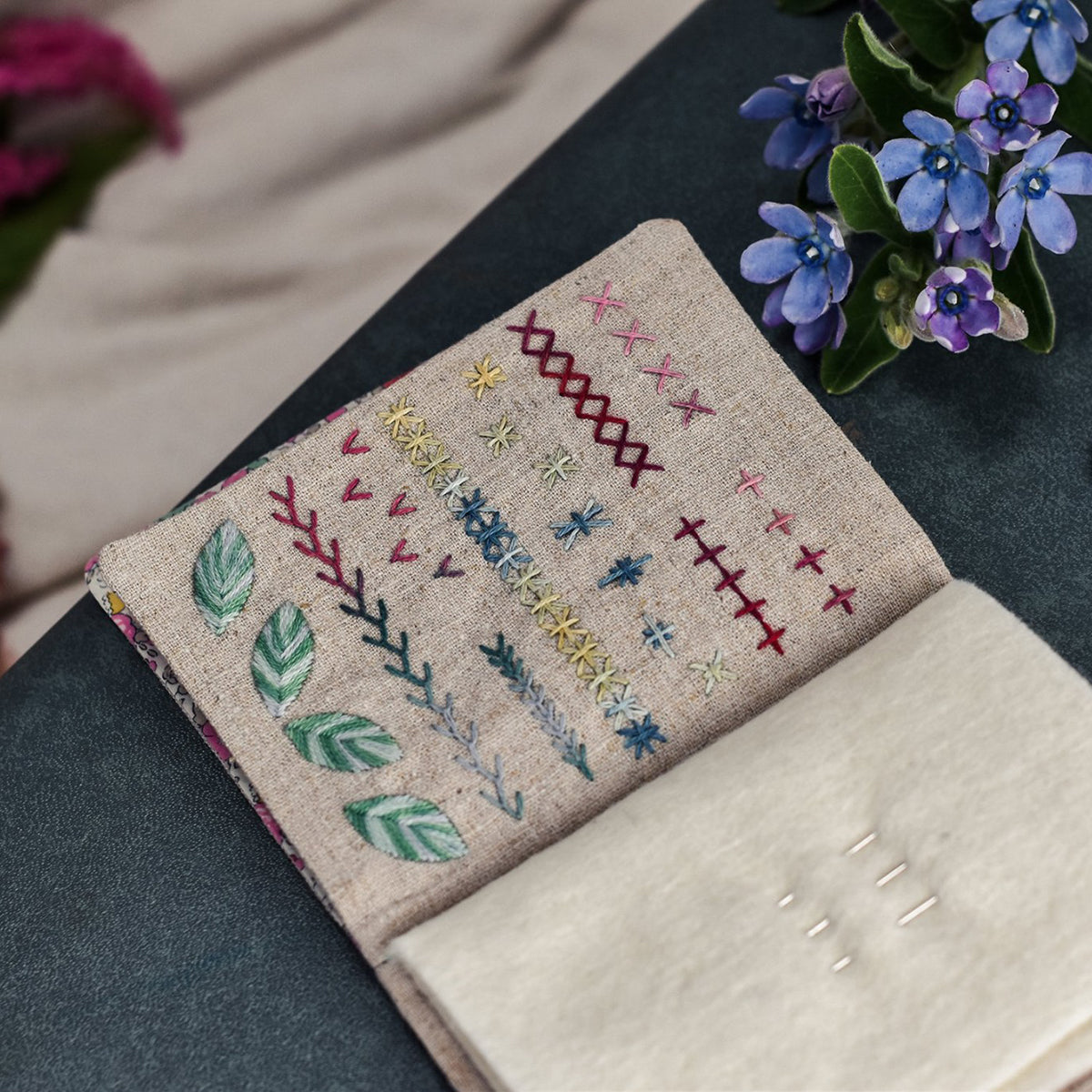 S.O.S SAMPLER NEEDLEBOOK