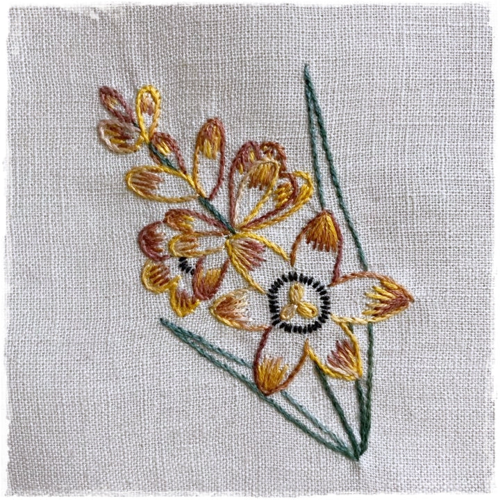 CROCOSMIA FLOWER HAND EMBROIDERY PATTERN - DIGITAL DOWNLOAD