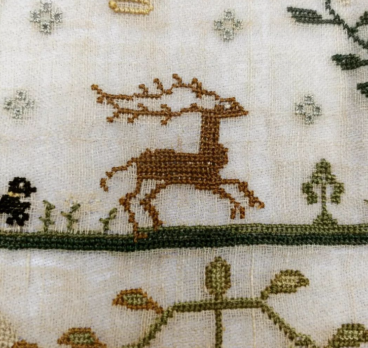 Mojostitches cross-stitch of a deer with antlers