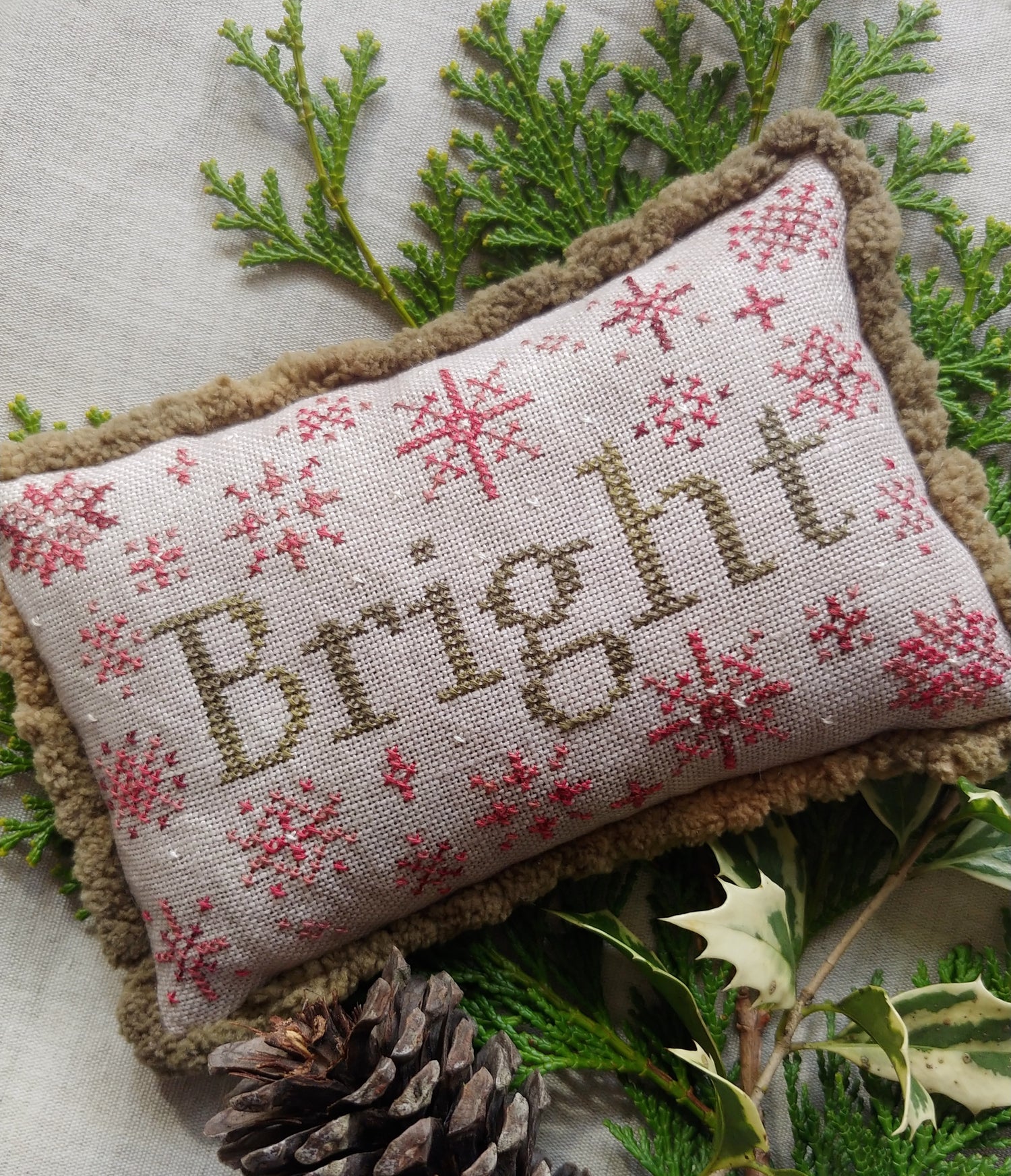 MOJO STITCHES - BE BRIGHT, BE MERRY