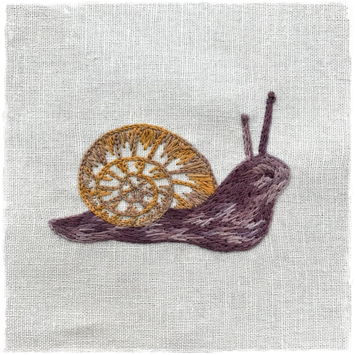 SNAIL HAND EMBROIDERY PATTERN - DIGITAL DOWNLOAD