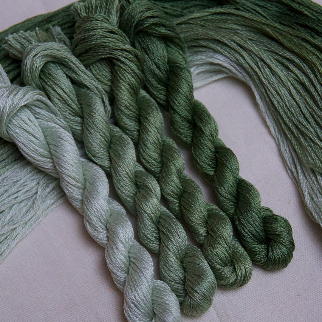 GRADIENT EMBROIDERY THREAD PACK - LAWN